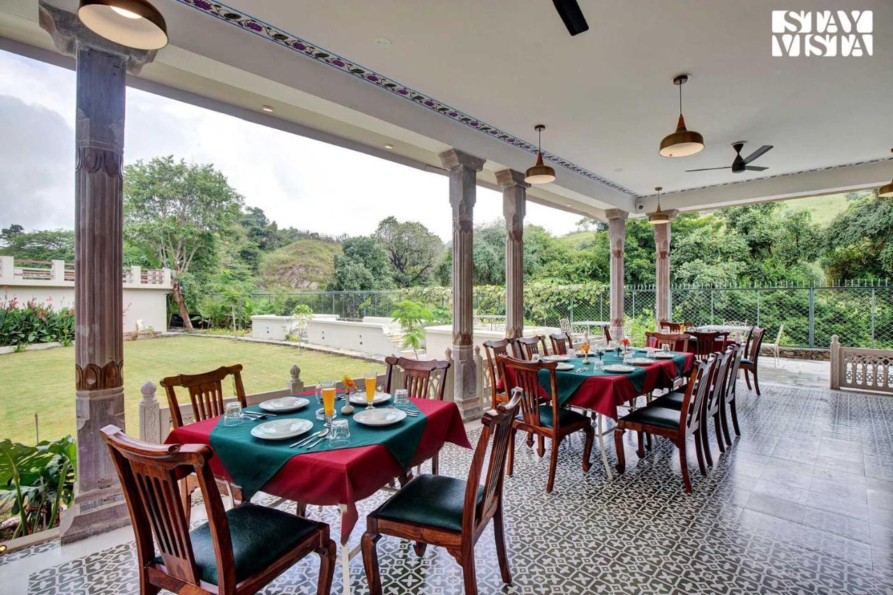 Stayvista'S The Earthen Boutique - City Escape With Spacious Pool, Terrace, Lawn & Indoor-Outdoor Games 우다이푸르 외부 사진