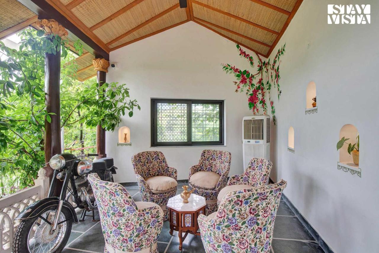 Stayvista'S The Earthen Boutique - City Escape With Spacious Pool, Terrace, Lawn & Indoor-Outdoor Games 우다이푸르 외부 사진