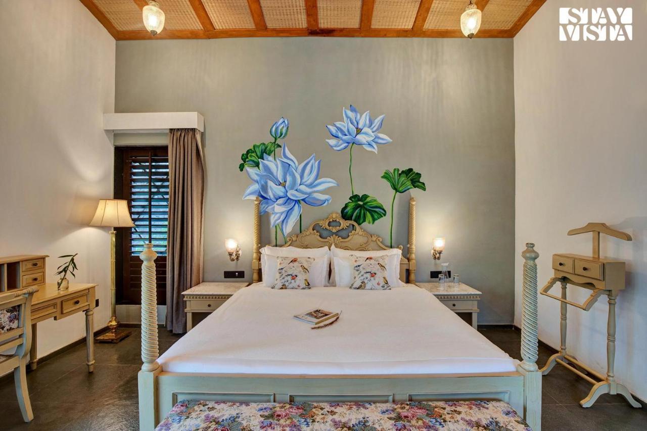 Stayvista'S The Earthen Boutique - City Escape With Spacious Pool, Terrace, Lawn & Indoor-Outdoor Games 우다이푸르 외부 사진