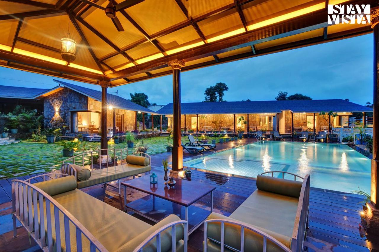 Stayvista'S The Earthen Boutique - City Escape With Spacious Pool, Terrace, Lawn & Indoor-Outdoor Games 우다이푸르 외부 사진